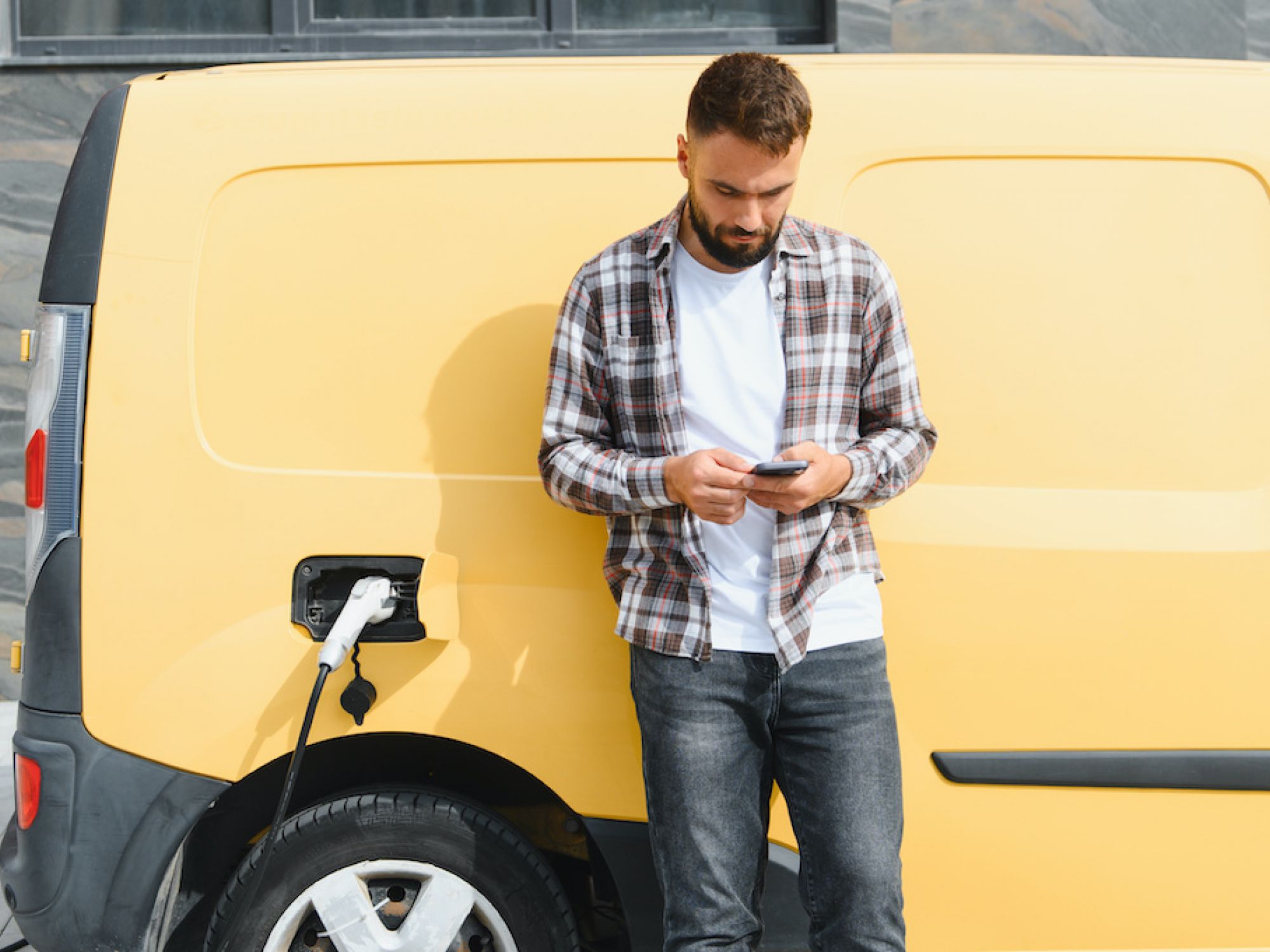 Are Electric Vans Really Cheaper to Run for a Small Business in the UK?